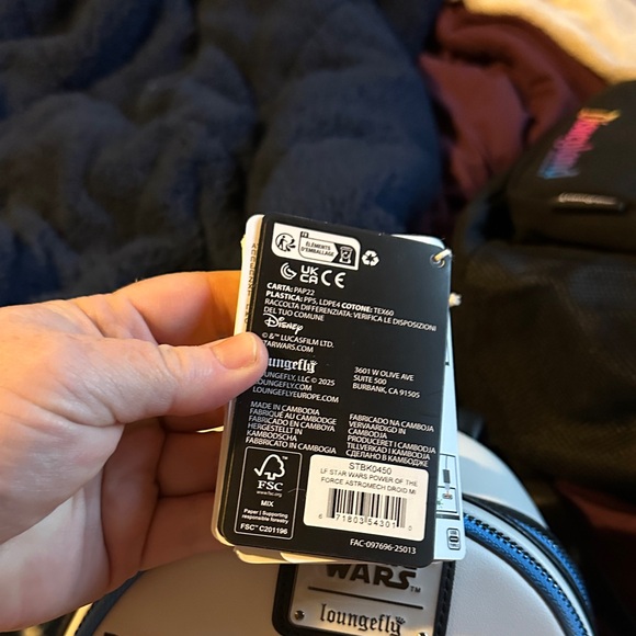 Loungefly R2-D2 Droid Backpack in White and Blue - Picture 2 of 3